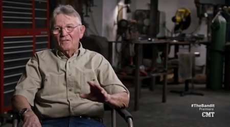 Бандит (2016) Бандит (2016)